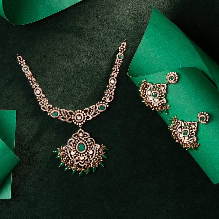The Emerald Regalia Necklace Set