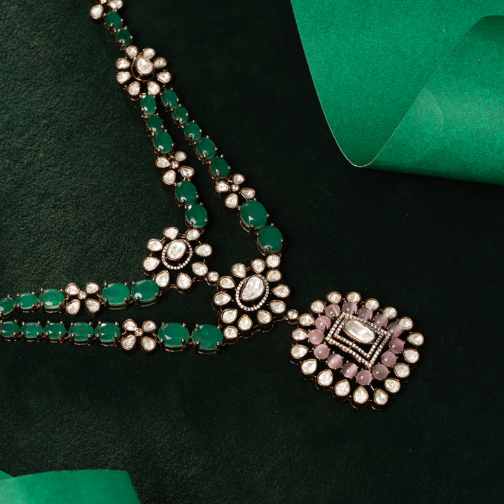 Duova Emerald Necklace Set