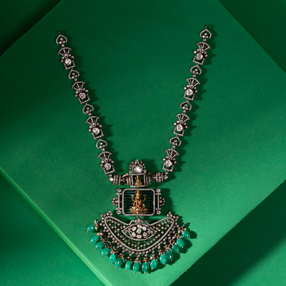 Padma Smaragda Necklace Set