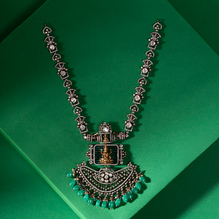 Padma Smaragda Necklace Set