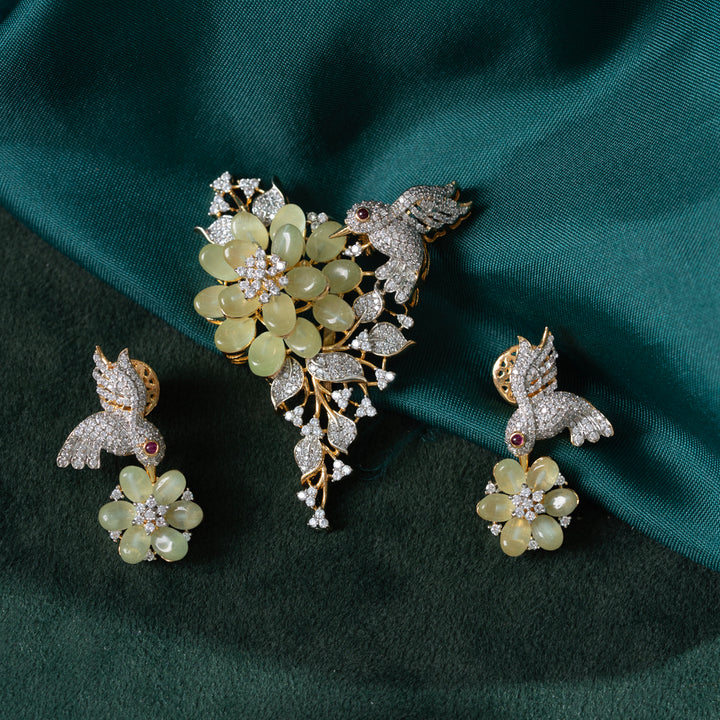 Blossom Chaser Pendant Set