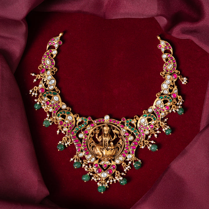 Manu Shree Short Necklace