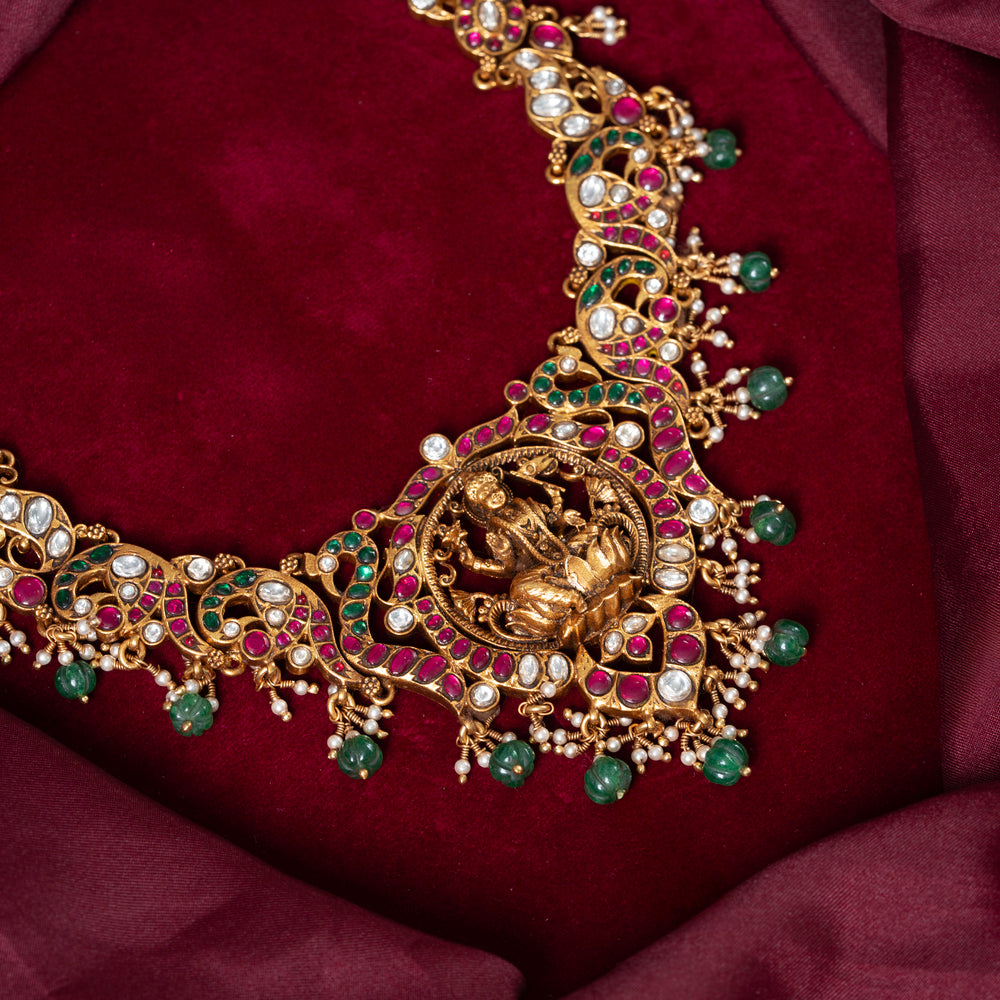Manu Shree Short Necklace