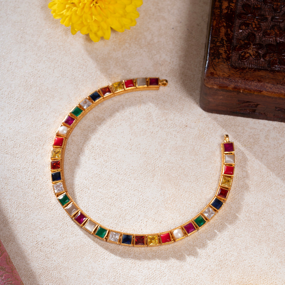 Navakona Necklace