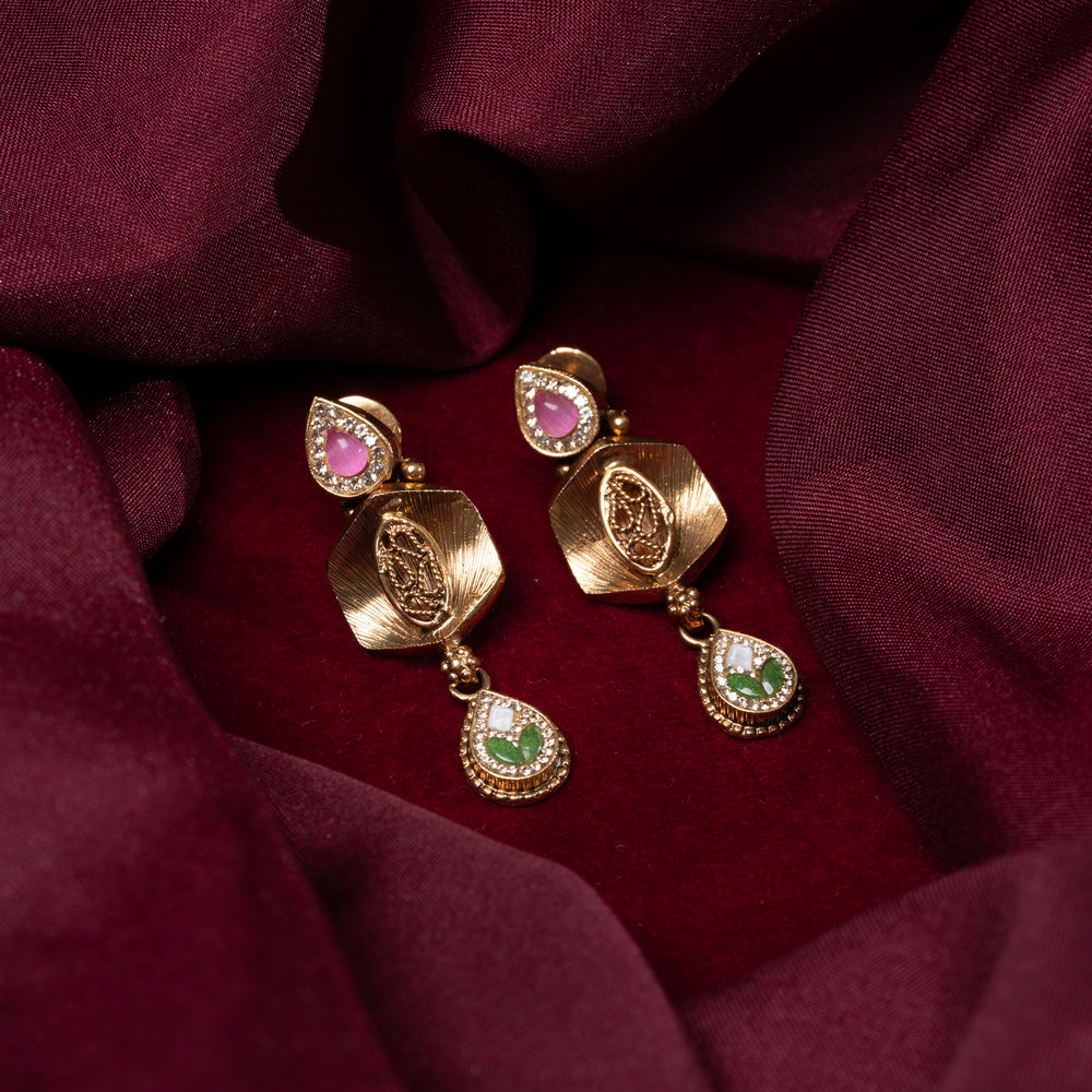 Starry Blossom Necklace Set
