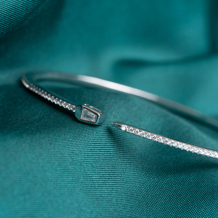 Noir Radiance Bracelet