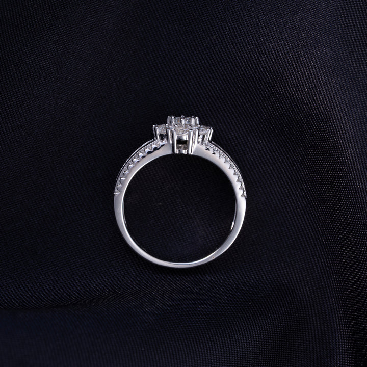 Diamondra Ring