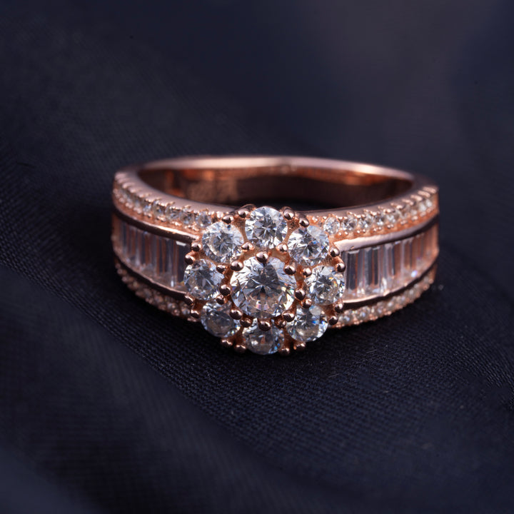 Diamondra Ring