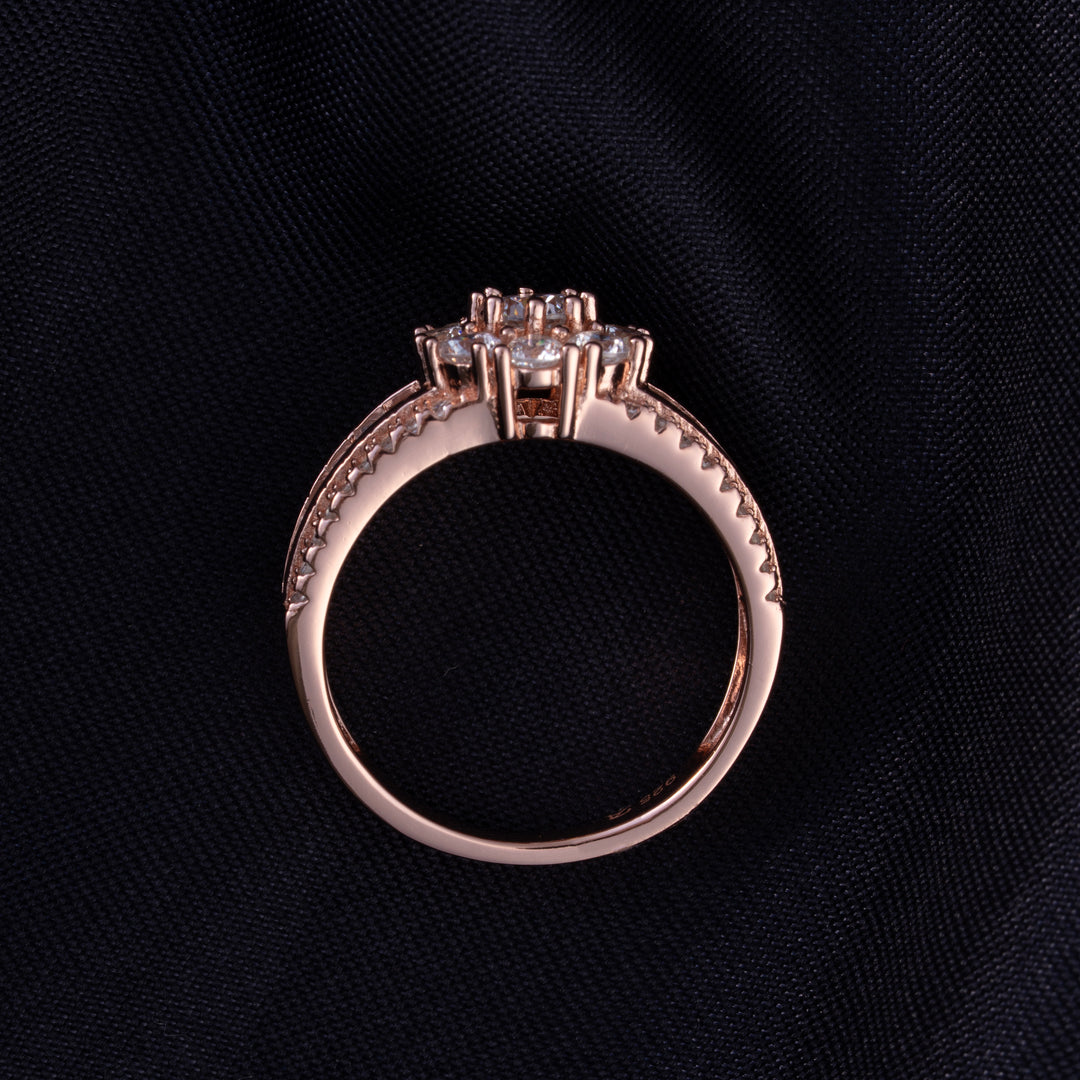 Diamondra Ring