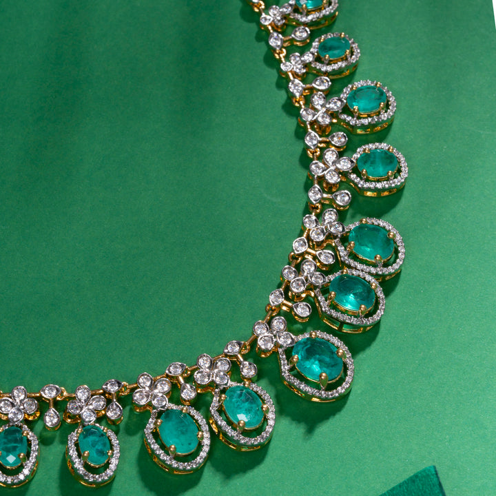Émera Flare Necklace Set