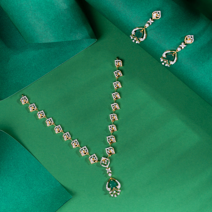 Glitzaria Necklace Set