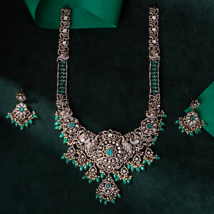 Pavana Mayur Necklace Set