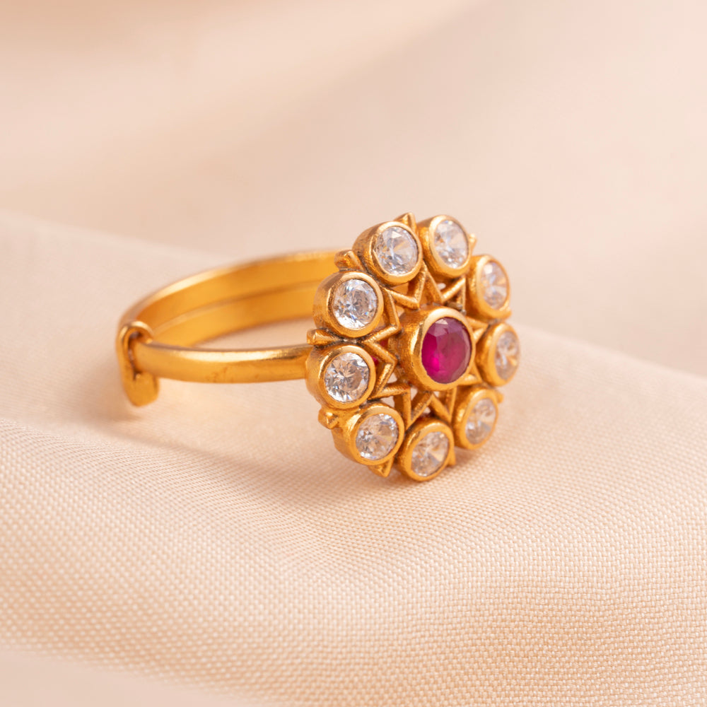Moissanova Ring