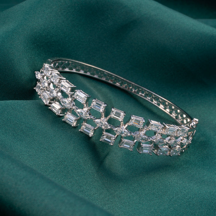 Pearluxe Baguette Bracelet