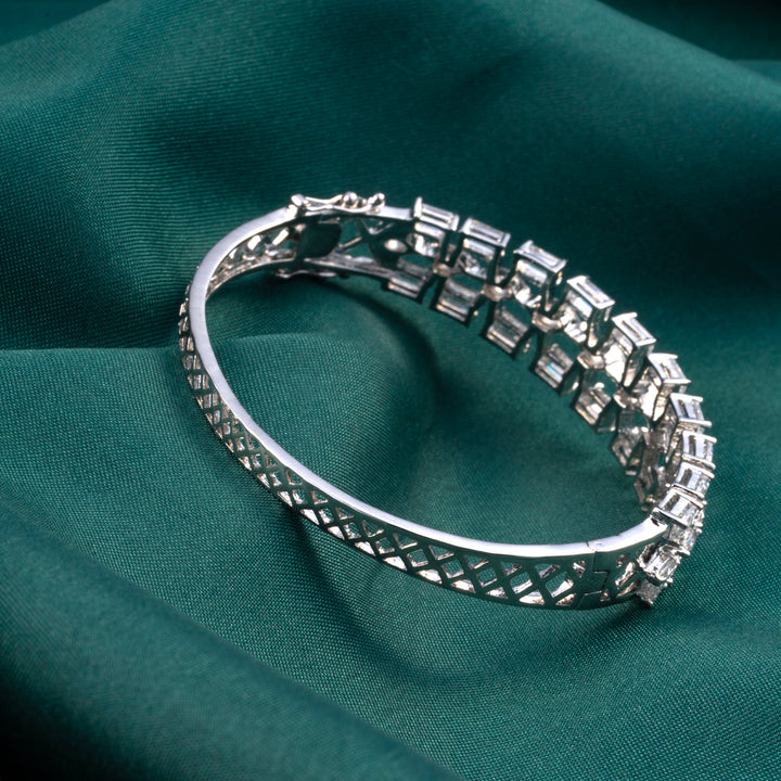 Pearluxe Baguette Bracelet
