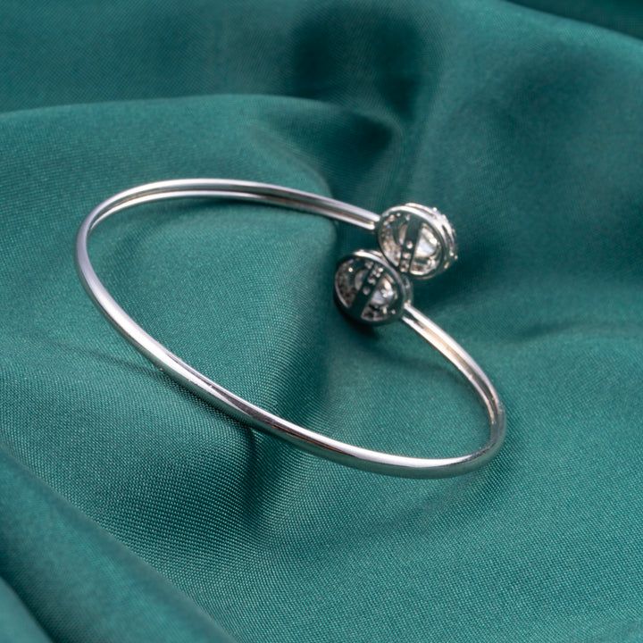 Ovalo Charm Bracelet