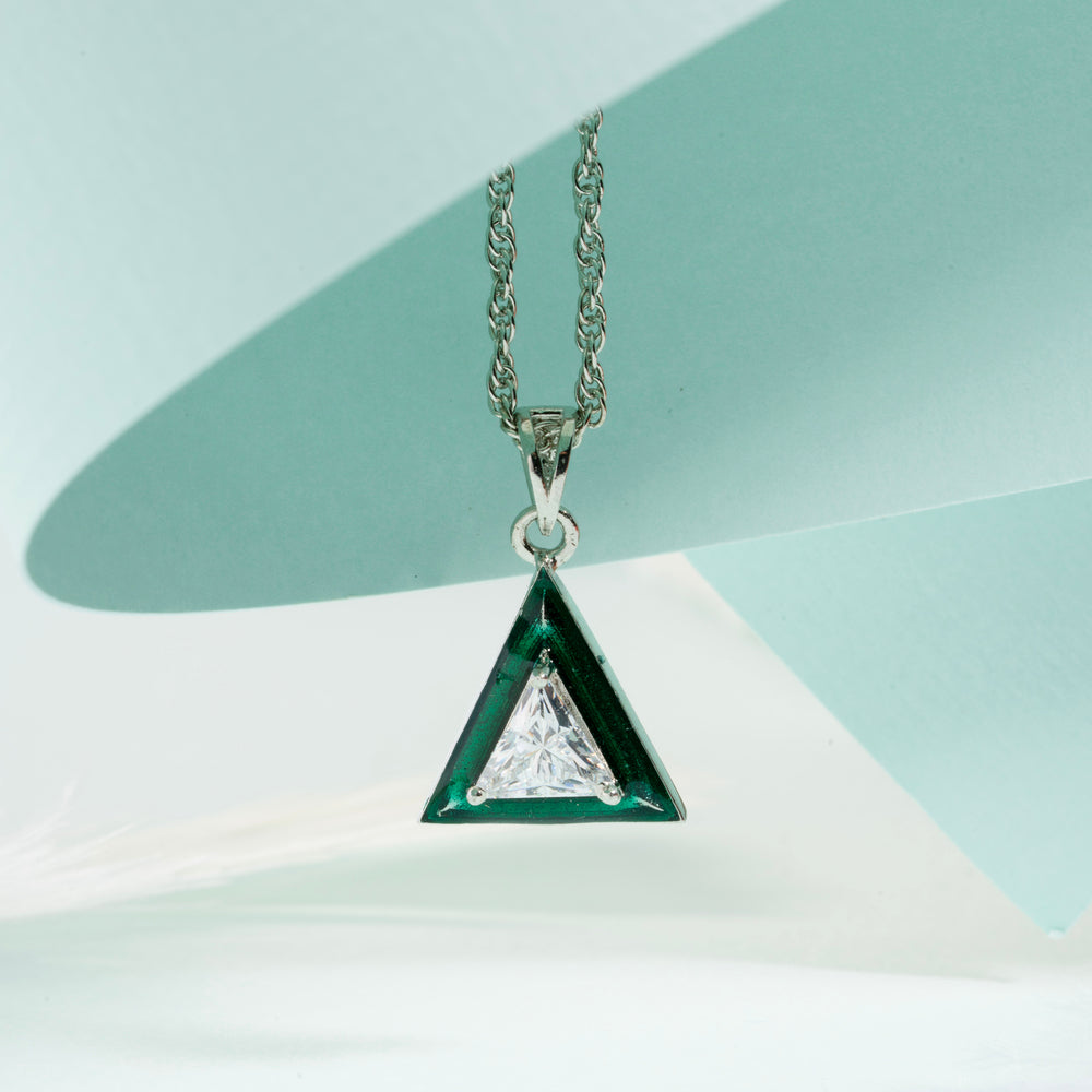 Trigleam Pendant Set
