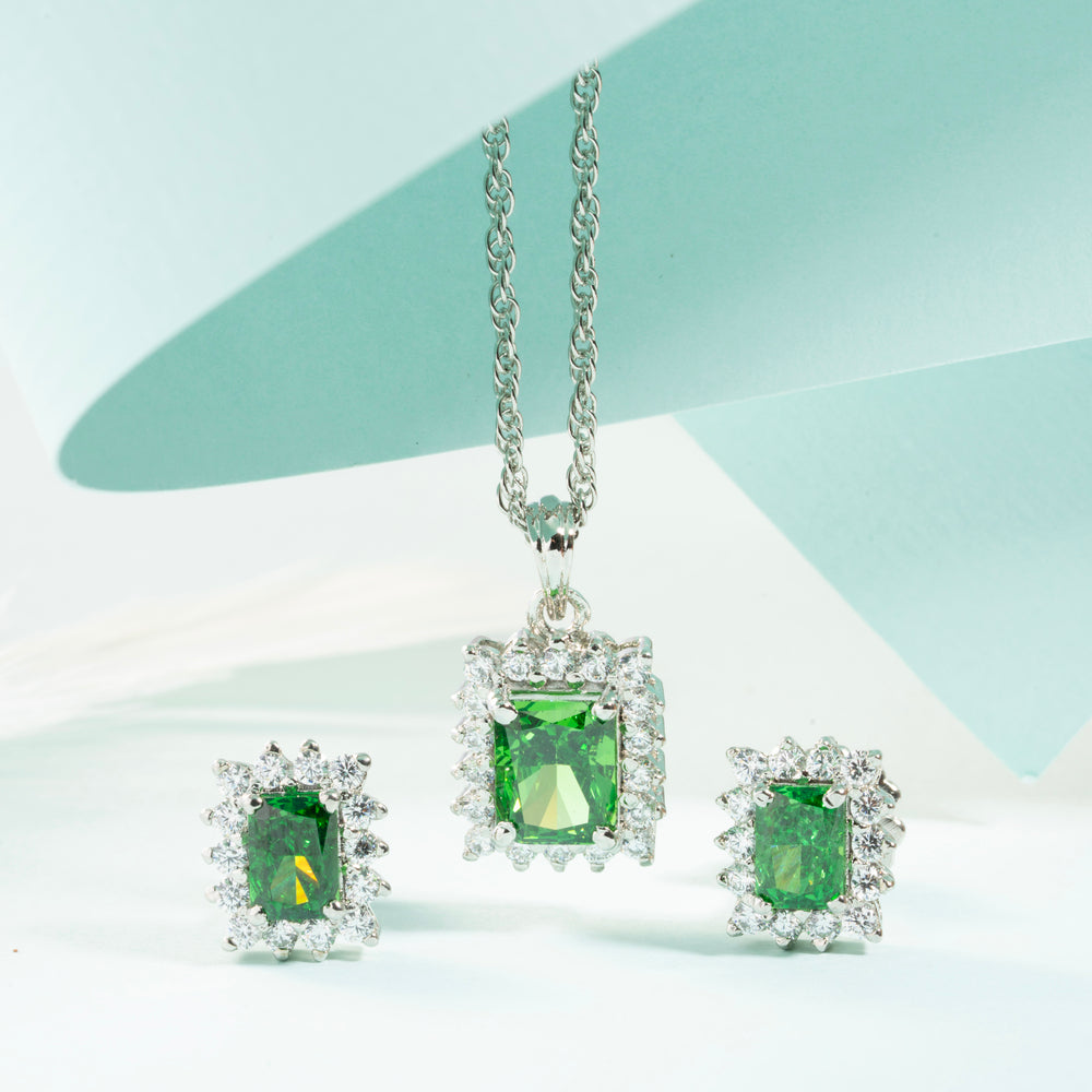 Marine Spark Pendant Set