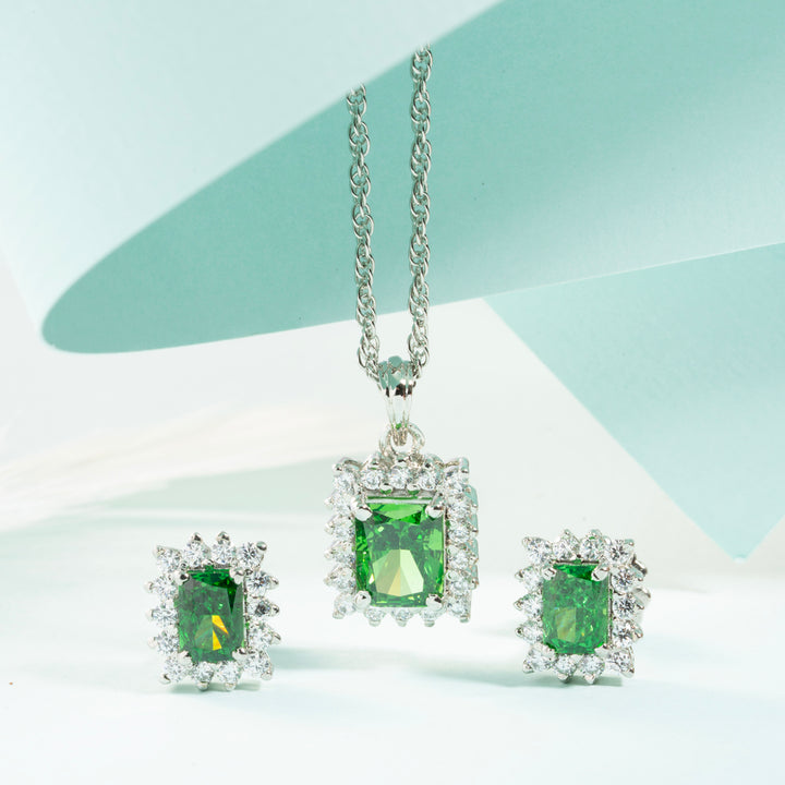 Marine Spark Pendant Set