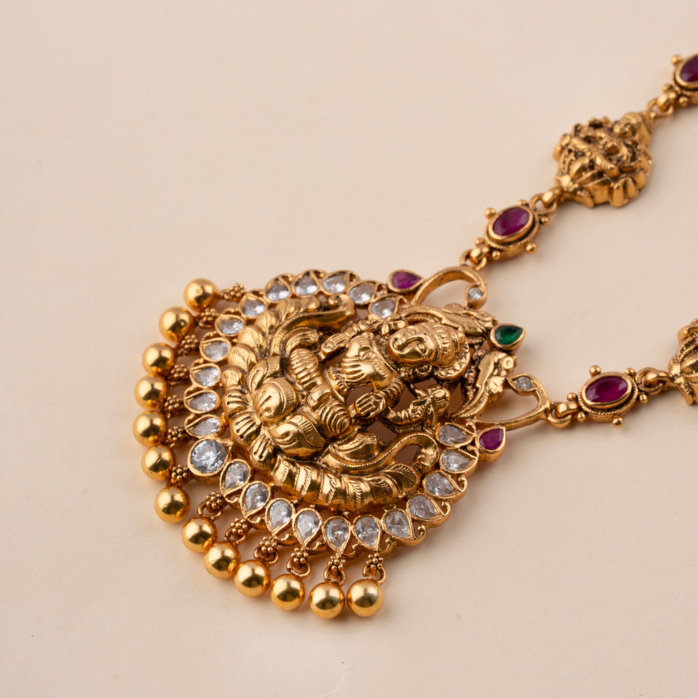 Nityashree Mayura Short Necklace