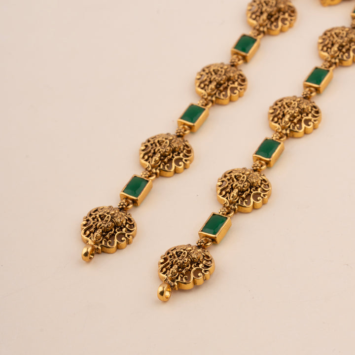 Varnika Short Necklace