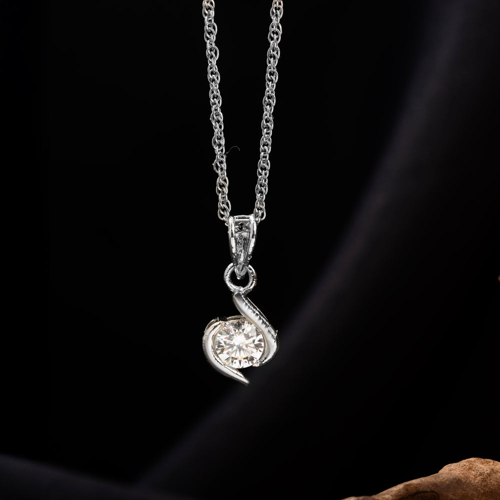 Elara Bloom Pendant Set