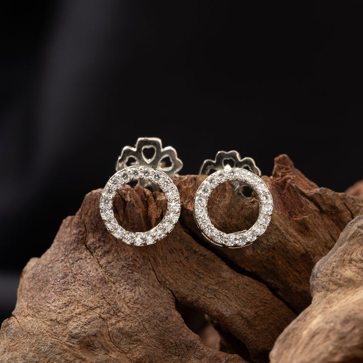 Nivara Charm Pendant Set