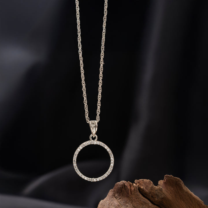 Nivara Charm Pendant Set