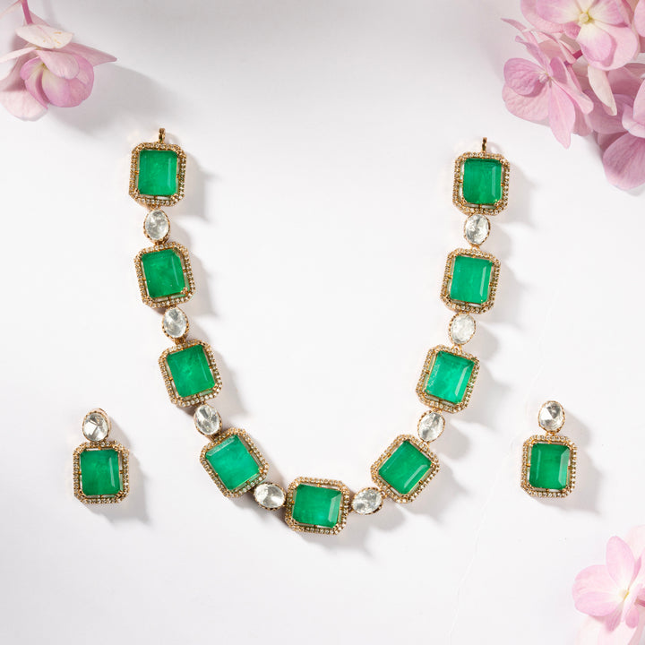 Emera-Tryst Necklace Set
