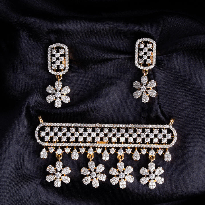 Vedhika Diamond Pendant Set