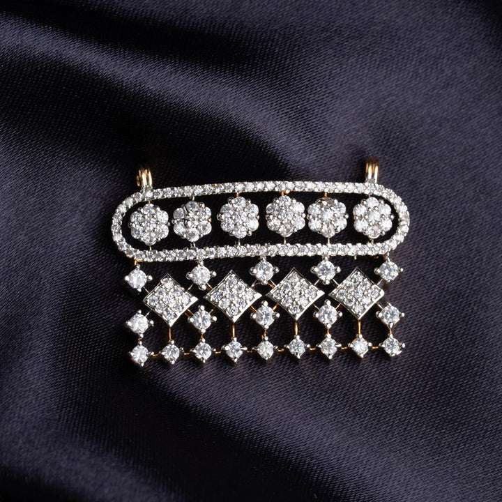 Brillique Pendant Set