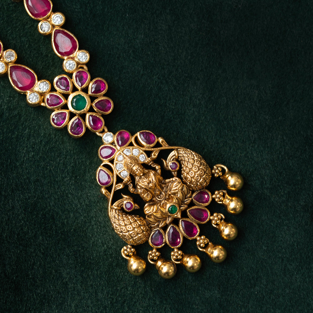 Shri Yashvika Mor Short Necklace