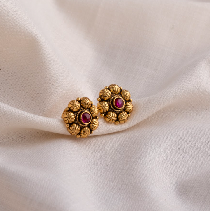 Lushbud Studs