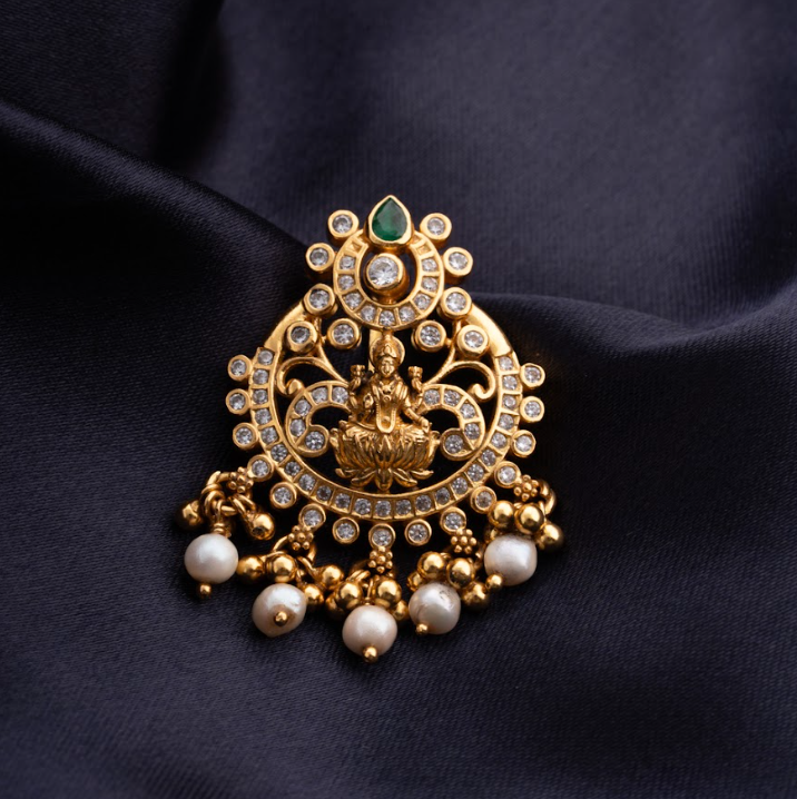 Rasika Rhythm Pendant