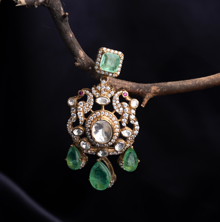 Aabhayashvi  Dangle Earrings .