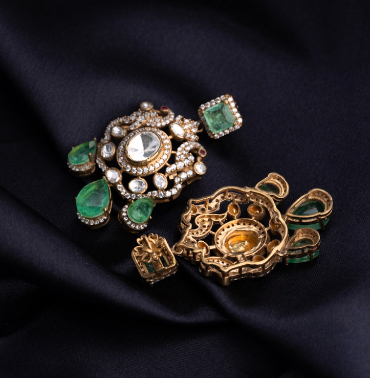 Aabhayashvi  Dangle Earrings .
