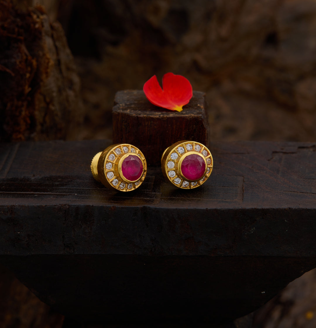 Lal Chamak Studs