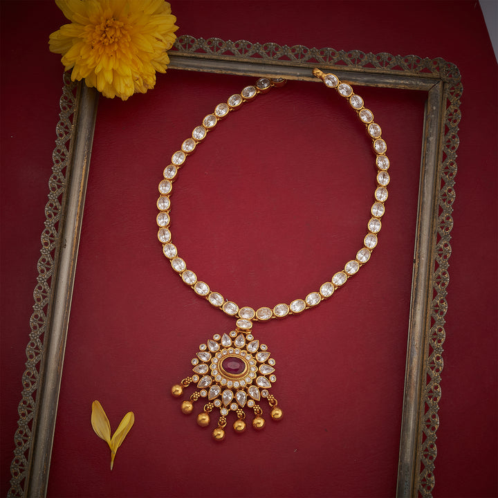 Pearvika Necklace