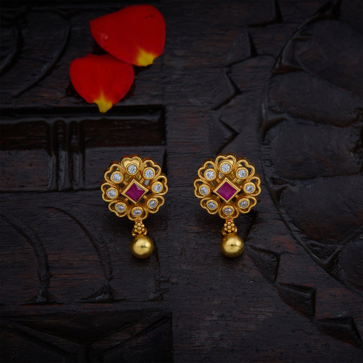 Zirkharita Studs