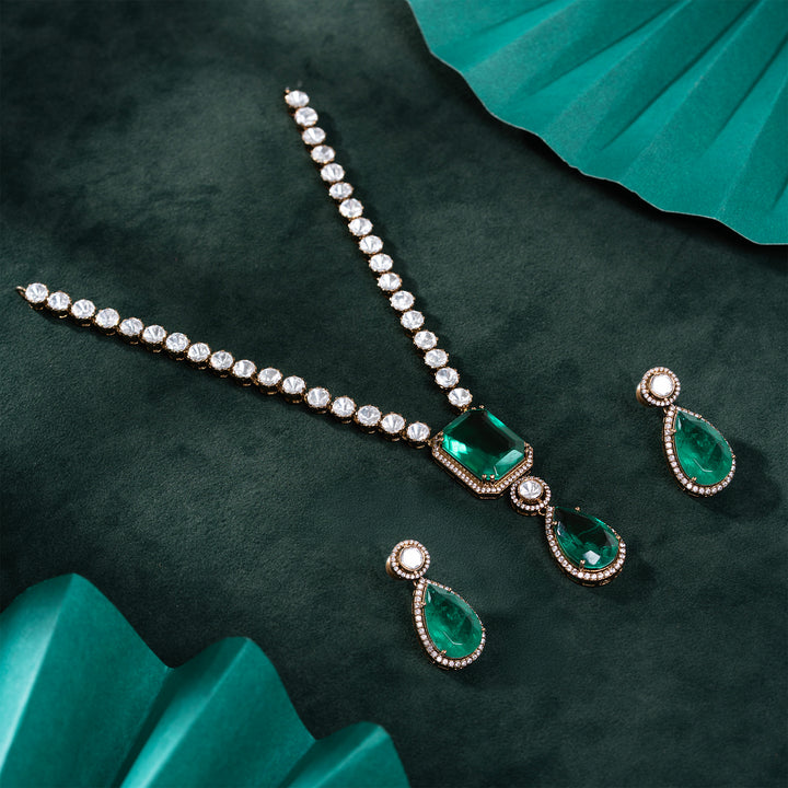 Era of Envy Necklace Set