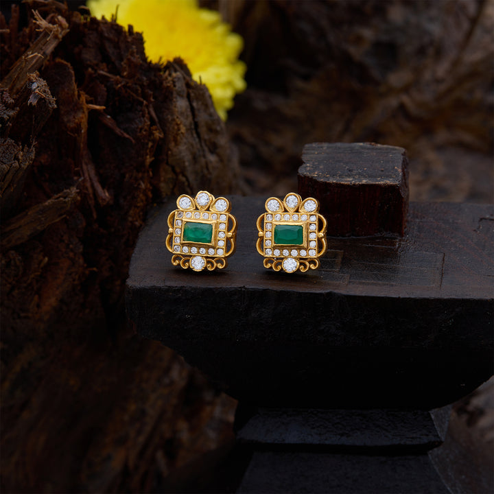 Hari Aakar Studs