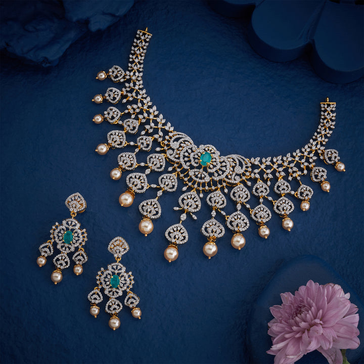 Veyona Short Necklace Set