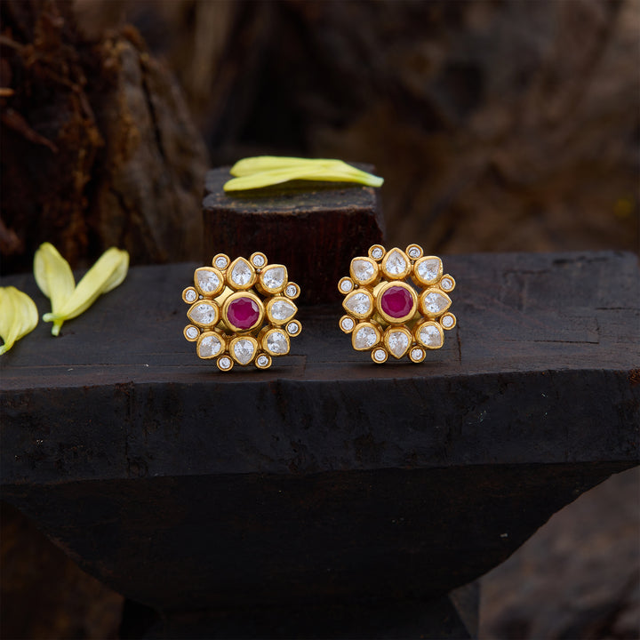 Rudhirvalli Studs