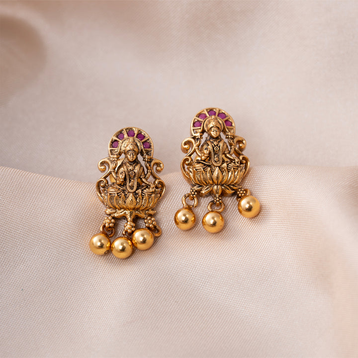 Deva Kriti Studs