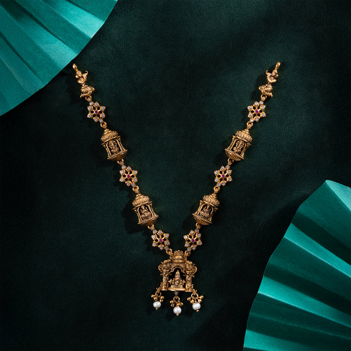 Trimurti Vaibhav Short Necklace