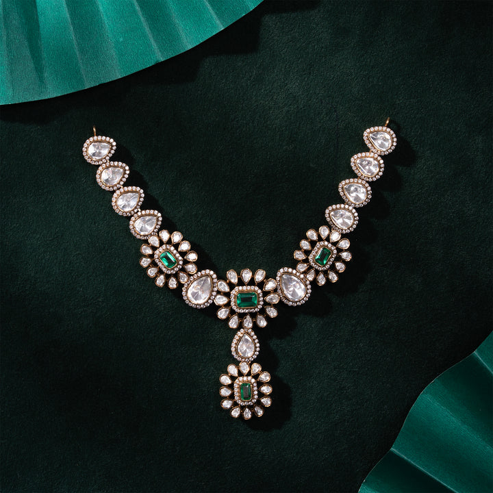 Petals of Moiss Necklace Set
