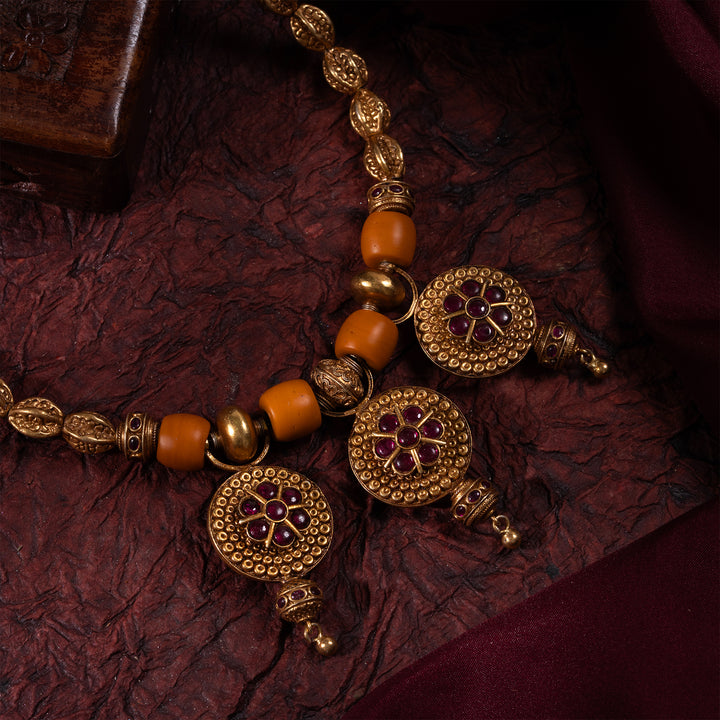 Sangeet Pushpa Short Necklace