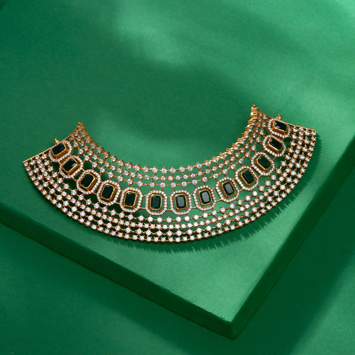 Ivy Frame Choker