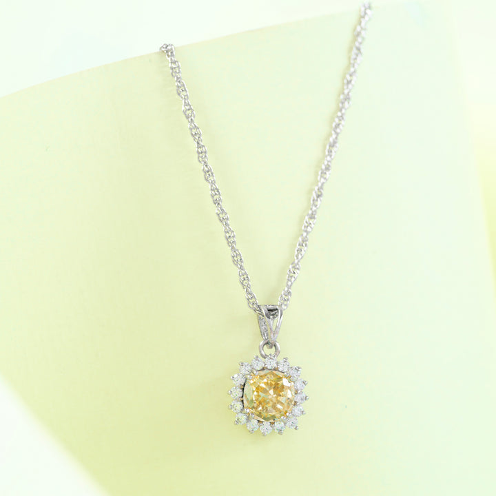 Saffira Square Chain Pendant