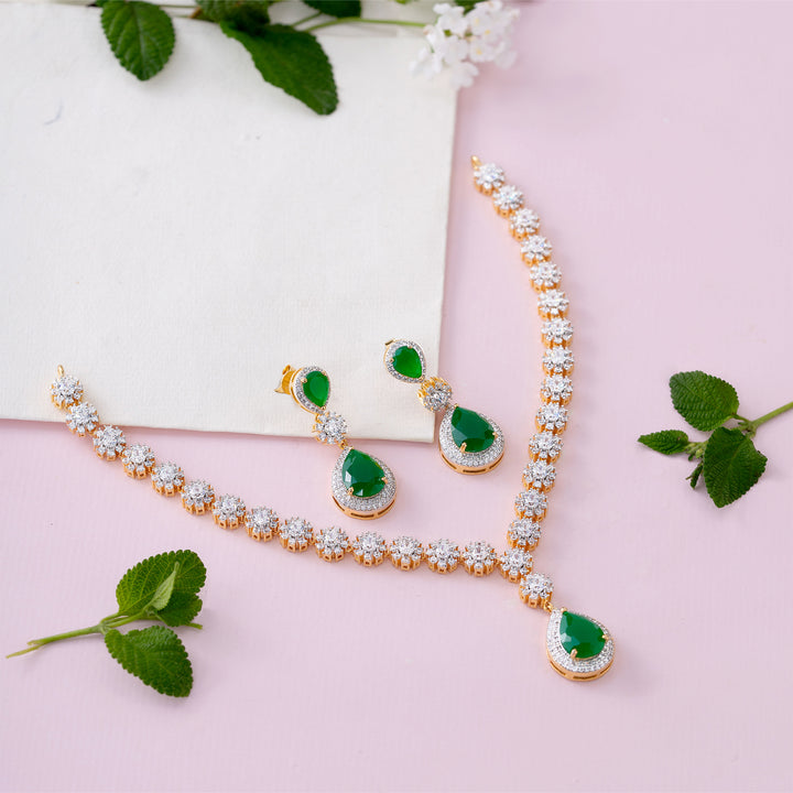 Emeronika Necklace Set